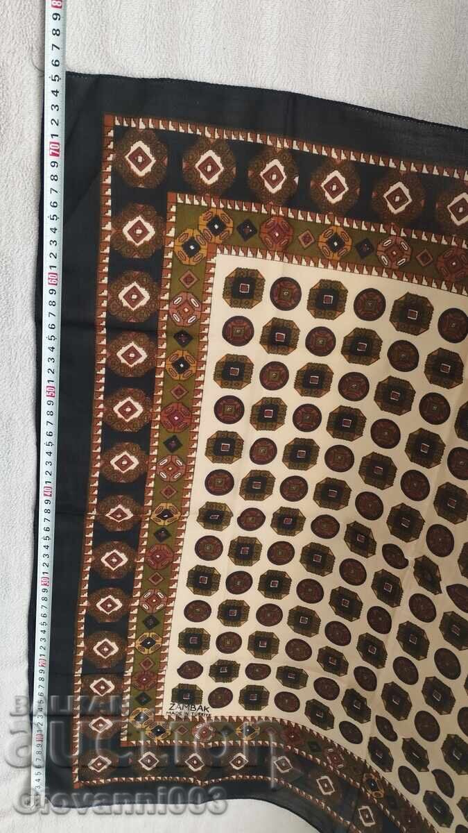 Забрадка за глава 61 с цена € 4.00 | 7.82 лв.