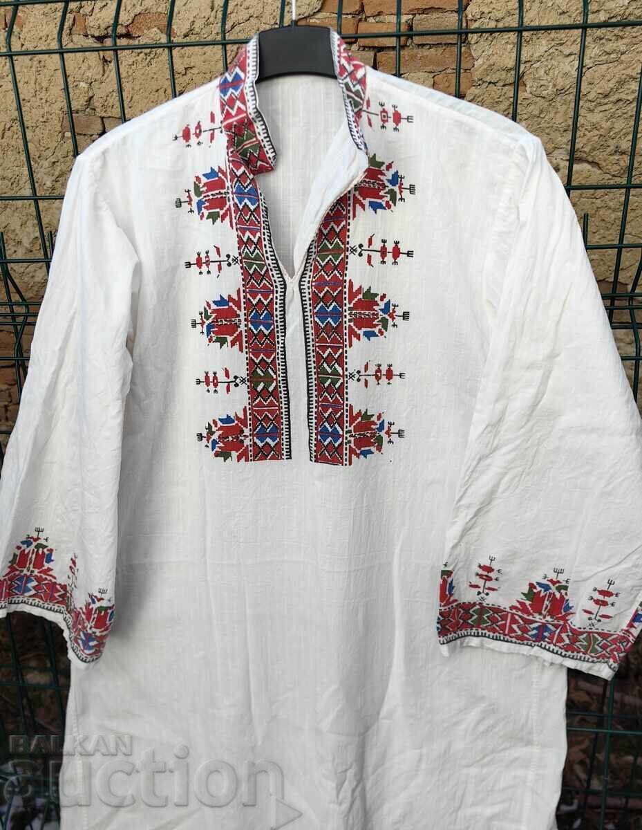 Licitație CĂMAȘĂ PORT POPULAR, BRODERIILE SUNT IMPRIMATE Licitație CĂMAȘĂ PORT POPULAR, BRODERIILE SUNT IMPRIMATE