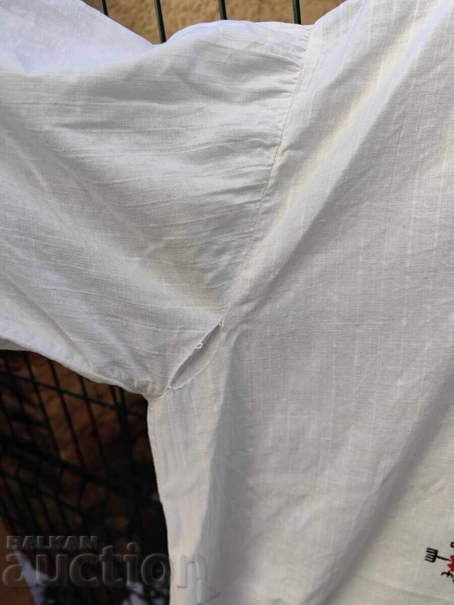 Livrarea CĂMAȘĂ PORT POPULAR, BRODERIILE SUNT IMPRIMATE Livrarea CĂMAȘĂ PORT POPULAR, BRODERIILE SUNT IMPRIMATE