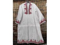 CĂMAȘĂ PORT POPULAR, BRODERIA ESTE IMPRIMATĂ, STRÂMTĂ ÎN ANUMITE LOCURI