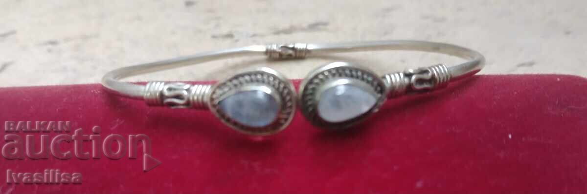 Βραχιόλι αντίκα επάργυρο με τιμή € 10.00 | 19.56 BGN