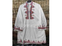 CĂMAȘĂ PORT POPULAR, BRODERIA ESTE IMPRIMATĂ, STRÂMTĂ ÎN ANUMITE LOCURI