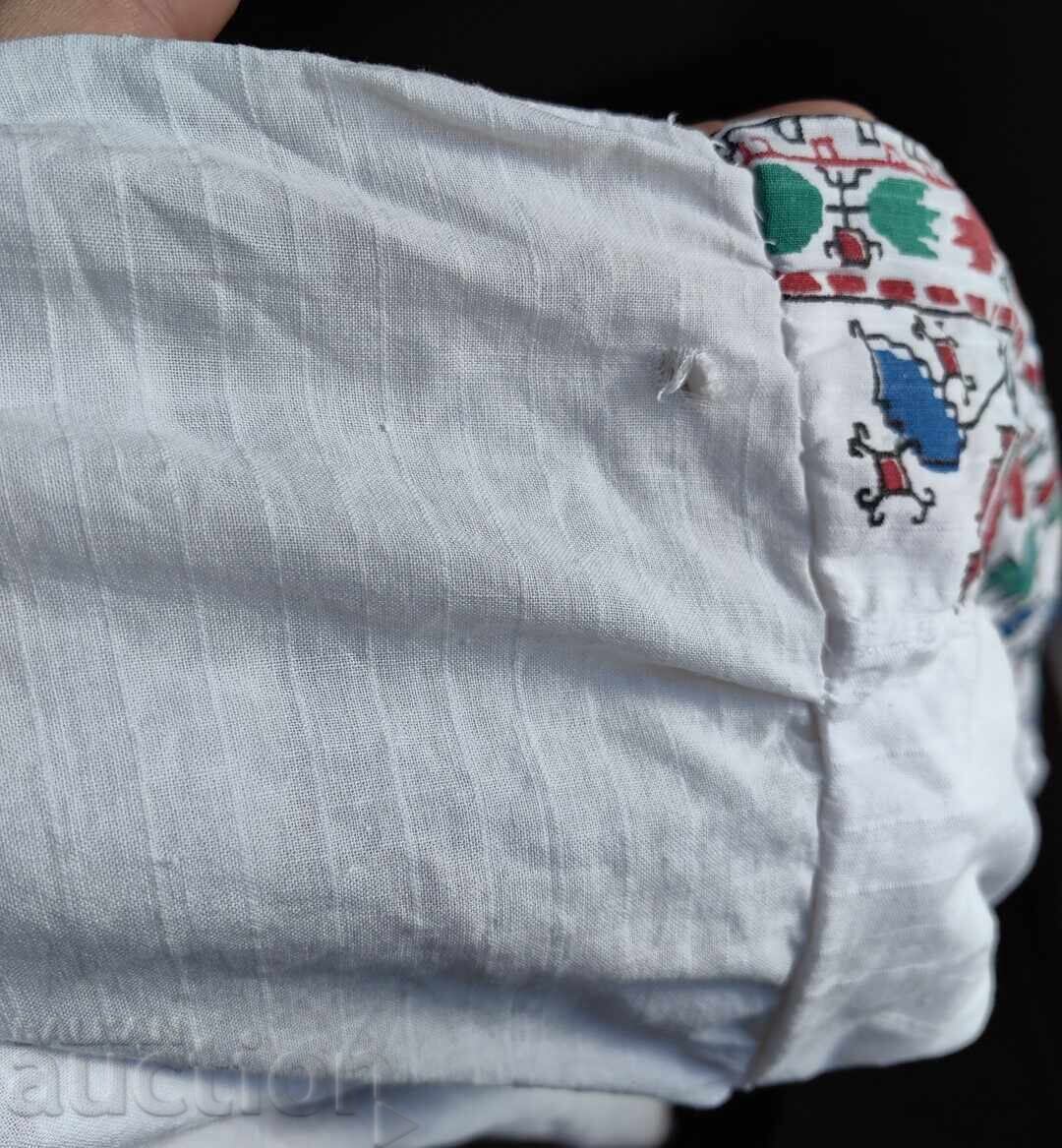 CĂMAȘĂ PORT POPULAR, BRODERIA ESTE IMPRIMATĂ, STRÂMTĂ ÎN ANUMITE LOCURI - 7 CĂMAȘĂ PORT POPULAR, BRODERIA ESTE IMPRIMATĂ, STRÂMTĂ ÎN ANUMITE LOCURI - 7