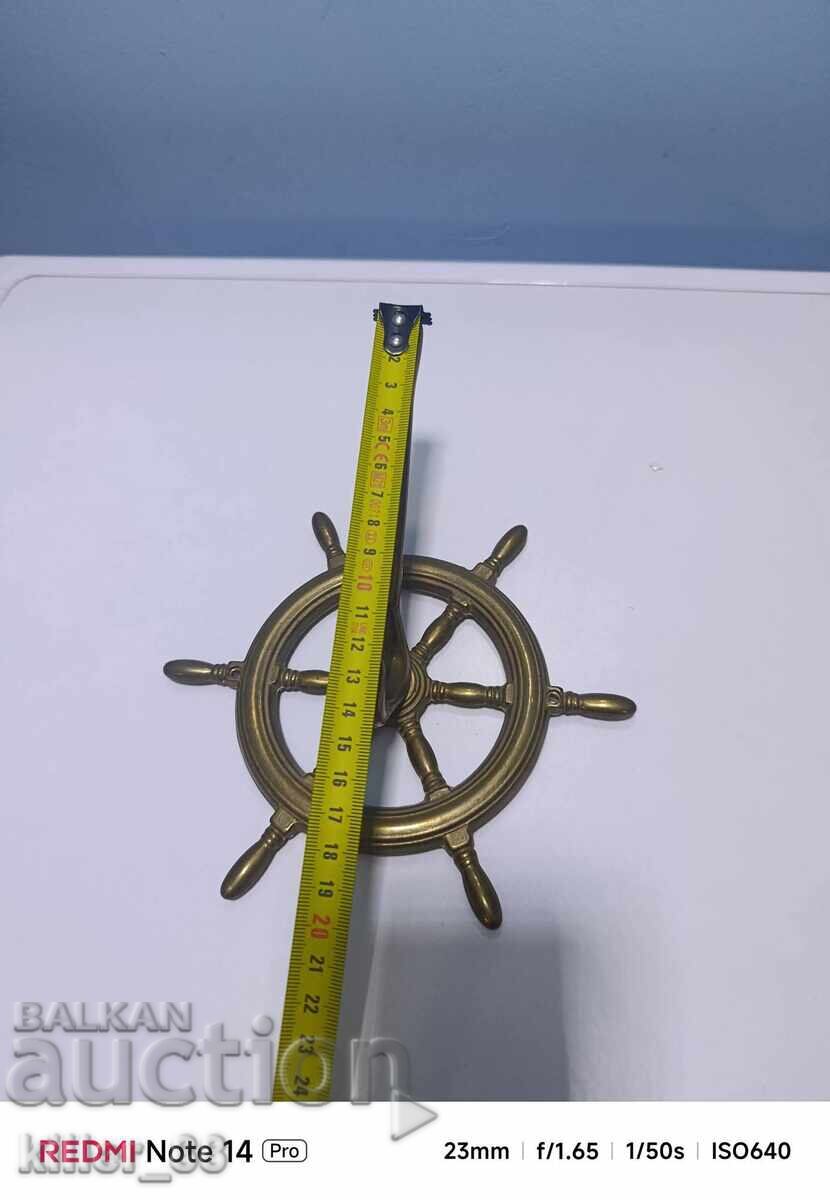 Licitație Umeraș vintage din bronz în formă de volan