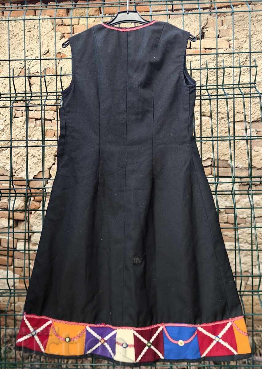 Licitație ROCHIE DE FEMEI PENTRU COSTUM POPULAR FĂRĂ GĂURI DE MOLII Licitație ROCHIE DE FEMEI PENTRU COSTUM POPULAR FĂRĂ GĂURI DE MOLII