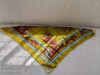 Κασκόλ για το κεφάλι 77