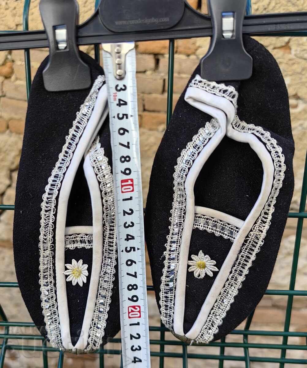 Licitație CIORAPI DE ZIUA NAȘTERII Licitație CIORAPI DE ZIUA NAȘTERII