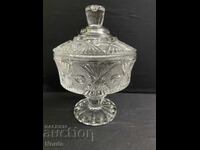 Стъклена бонбониера на столче