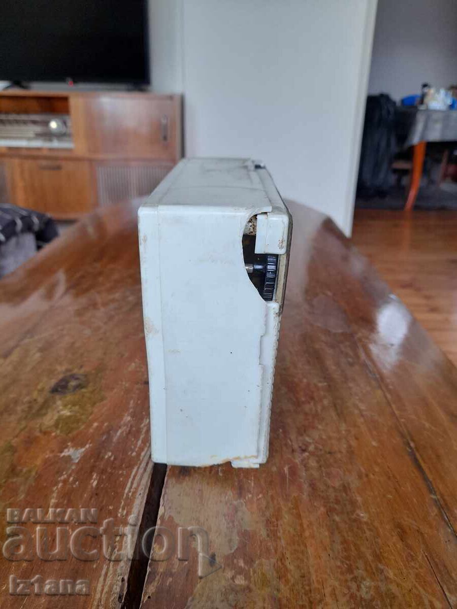 Παράδοση Παλιό ραδιόφωνο, ραδιοδέκτης Προγκρές Παράδοση Παλιό ραδιόφωνο, ραδιοδέκτης Προγκρές