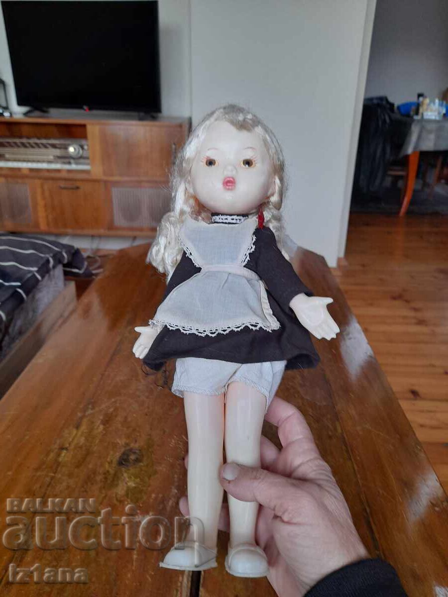 Παλιά κούκλα Παλιά κούκλα