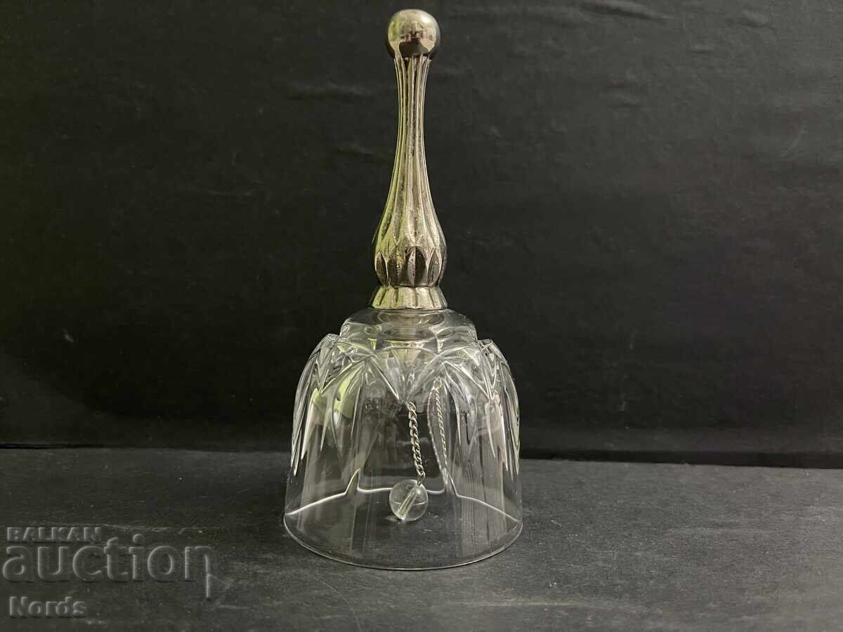 Кристална камбанка с посребрена дръжка с цена € 0.01 | 0.02 лв.