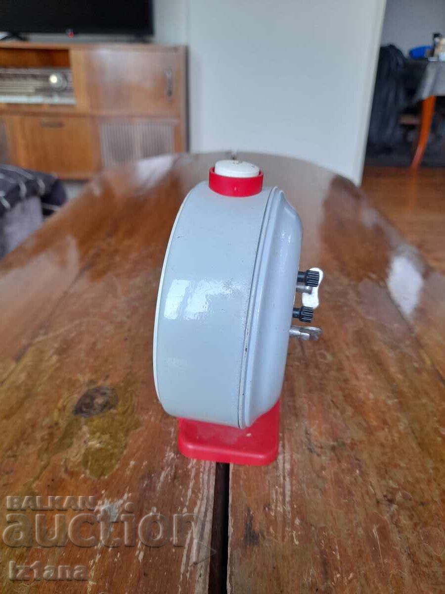 Delivery of Old table clock alarm clock Jantar, Jantar Delivery of Old table clock alarm clock Jantar, Jantar