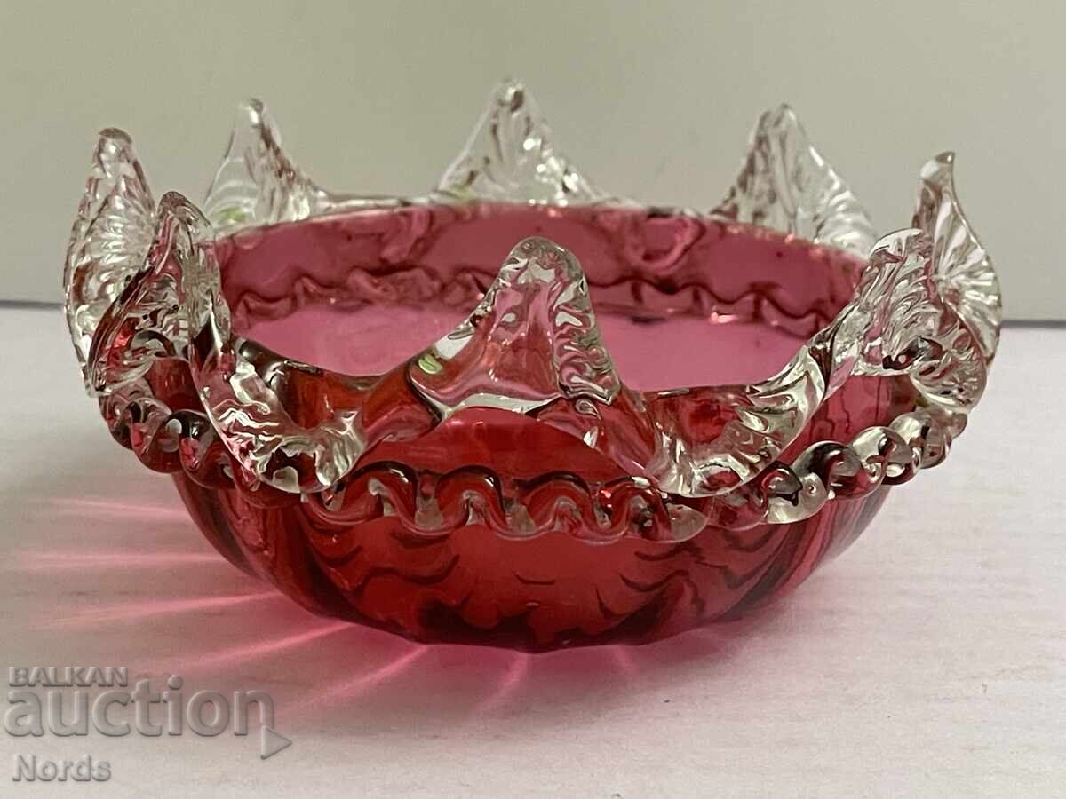 Δημοπρασία Όμορφη κούπα - πολύχρωμο γυαλί Δημοπρασία Όμορφη κούπα - πολύχρωμο γυαλί