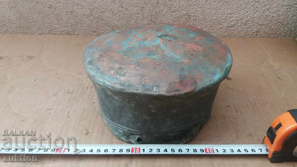 КОВАНО ВЪЗРОЖДЕНСКО БАКЪРЧЕ - МЕД - 6