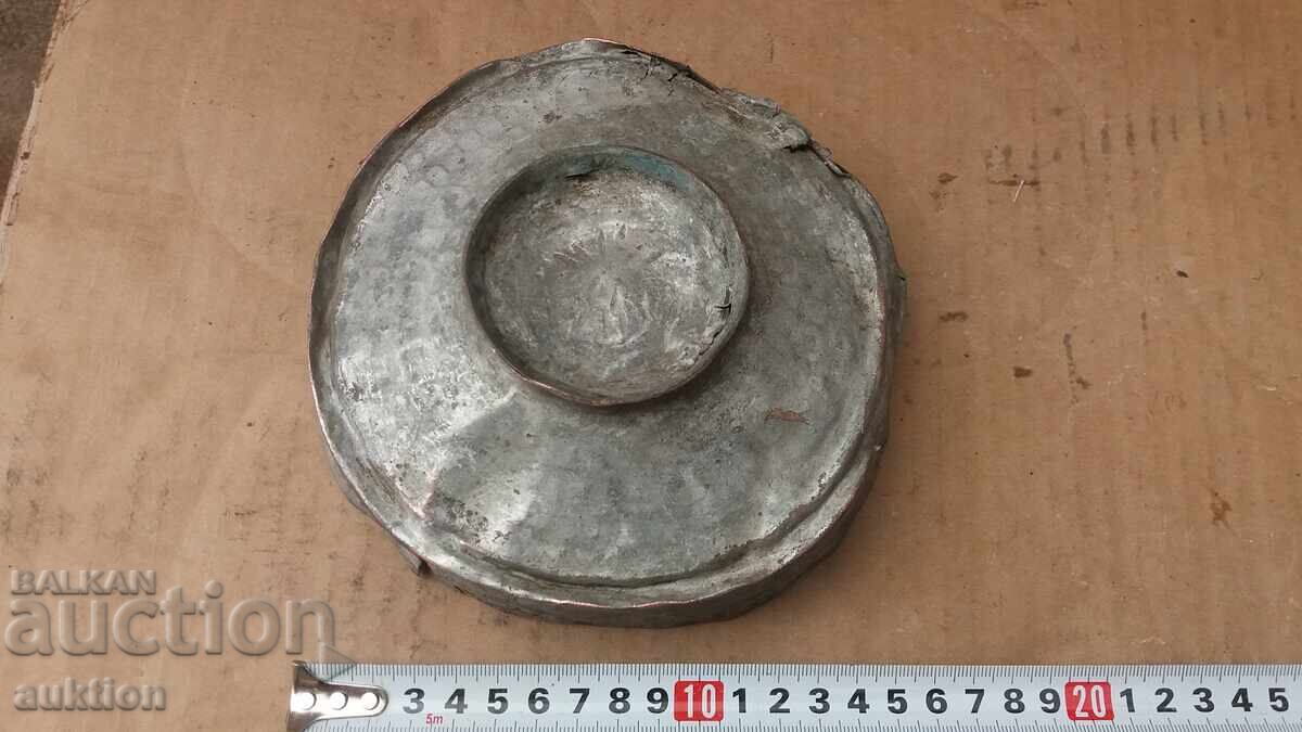 КОВАН ВЪЗРОЖДЕНСКИ КАПАК ЗА САХЪН, КУПА с цена € 4.99 | 9.76 лв.