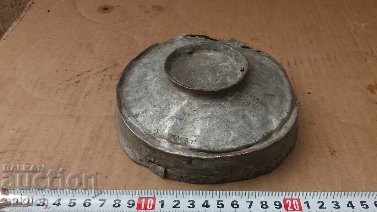 КОВАН ВЪЗРОЖДЕНСКИ КАПАК ЗА САХЪН, КУПА