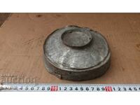 КОВАН ВЪЗРОЖДЕНСКИ КАПАК ЗА САХЪН, КУПА