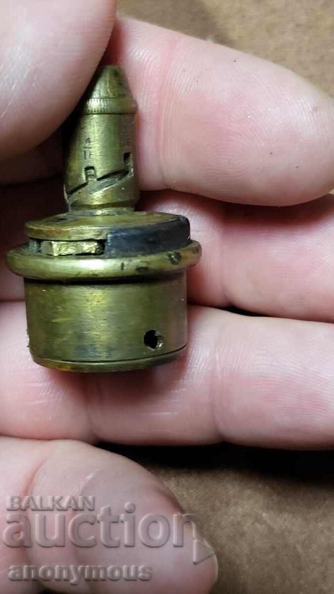 Δημοπρασία Μεταλλική παλιά μπαρουτα, μπαρουτάκι Δημοπρασία Μεταλλική παλιά μπαρουτα, μπαρουτάκι