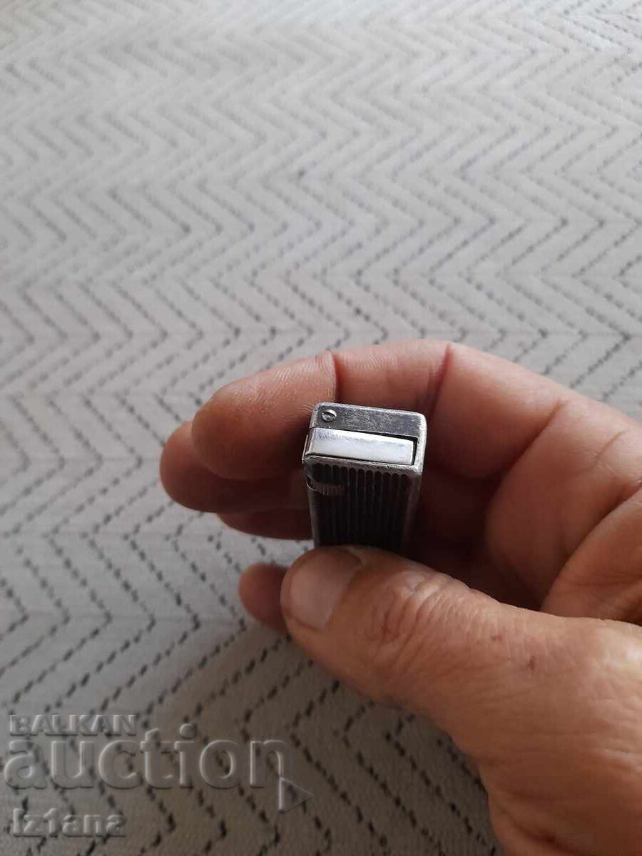 Δημοπρασία Ένας παλιός αναπτήρας