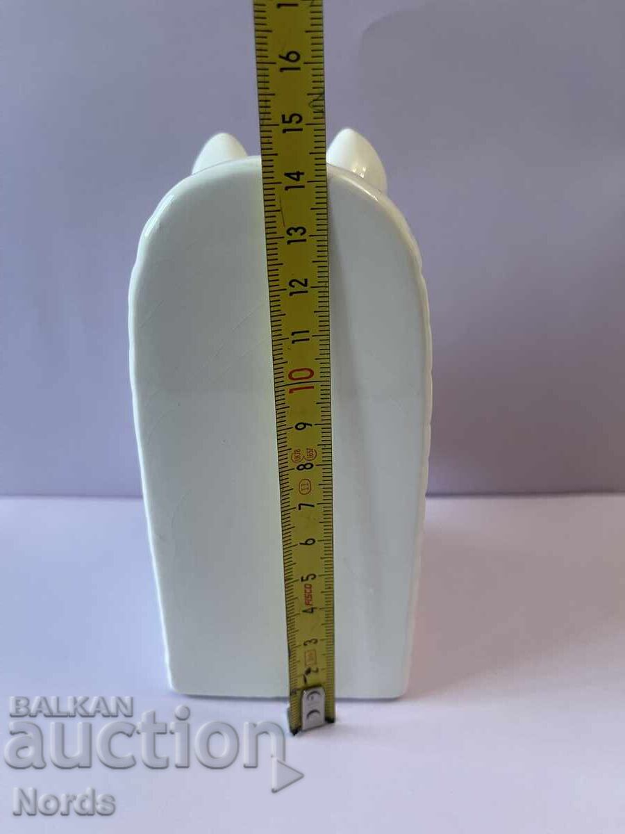 Livrarea Figurină de porțelan cal Livrarea Figurină de porțelan cal