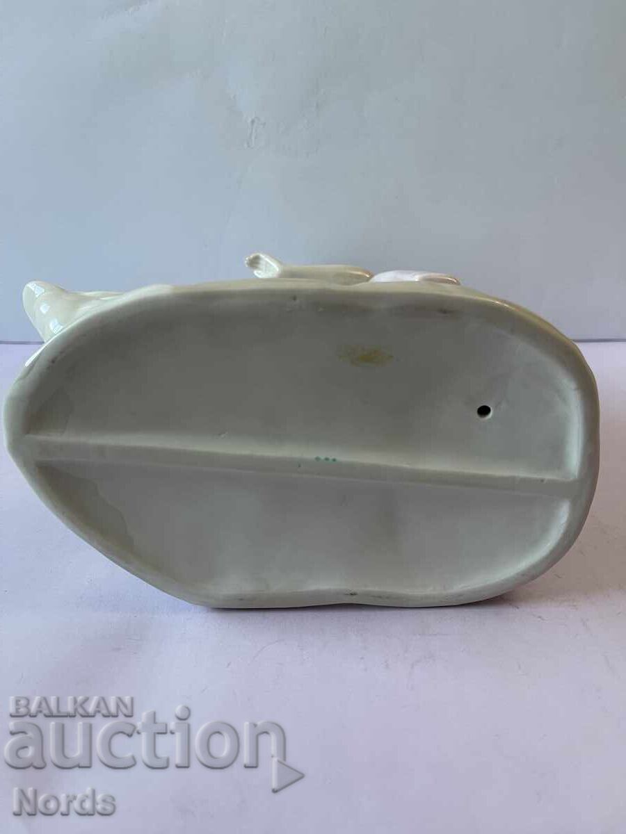 Ένα όμορφο πορσελάνινο ειδώλιο - 6