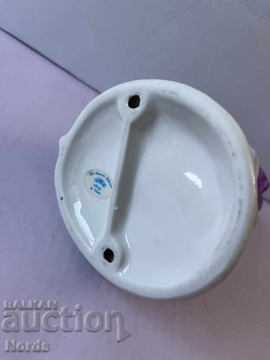 Ένα όμορφο πορσελάνινο ειδώλιο - 5