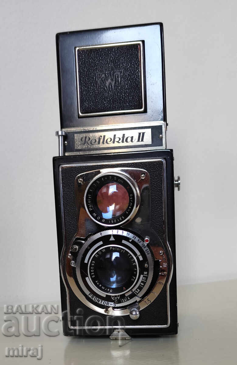 Reflekta II ранен немски средноформатен TLR фотоапарат с цена € 79.00 | 154.51 лв. Reflekta II ранен немски средноформатен TLR фотоапарат с цена € 79.00 | 154.51 лв.
