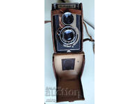 Reflekta II aparat foto TLR german de format mediu, timpuriu