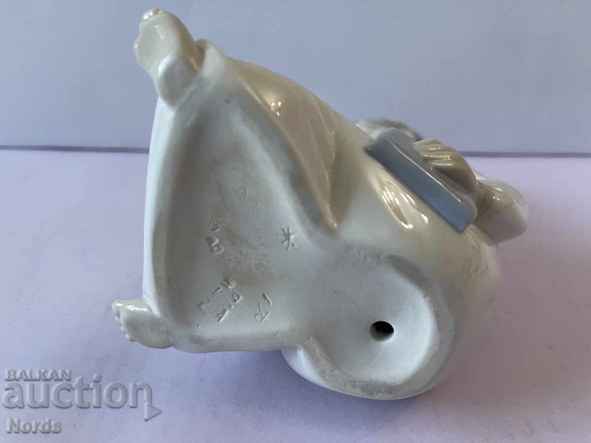 Frumoasă figurină spaniolă - 6 Frumoasă figurină spaniolă - 6