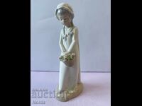 Красива испанска фигурка