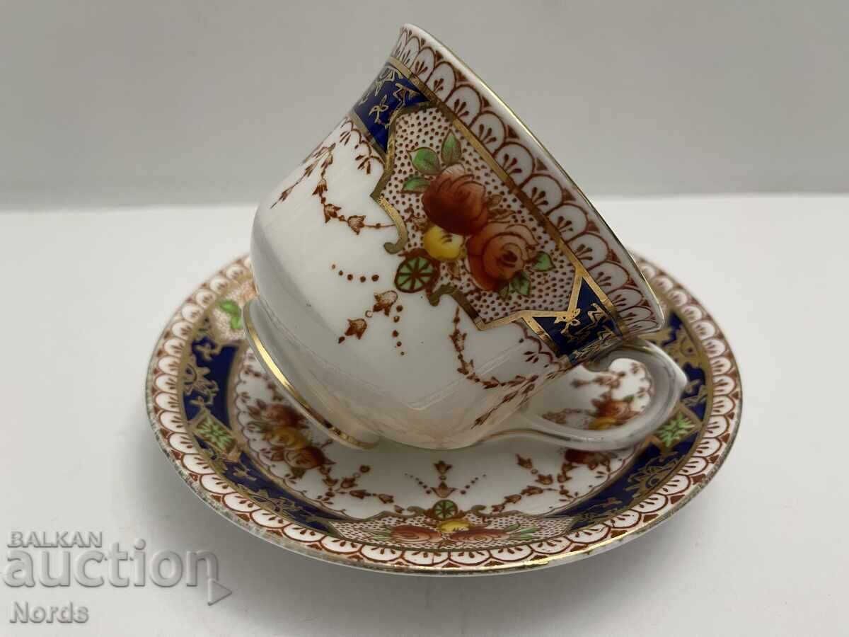 Аукцион Винтидж английски двоен сет за чай Аукцион Винтидж английски двоен сет за чай