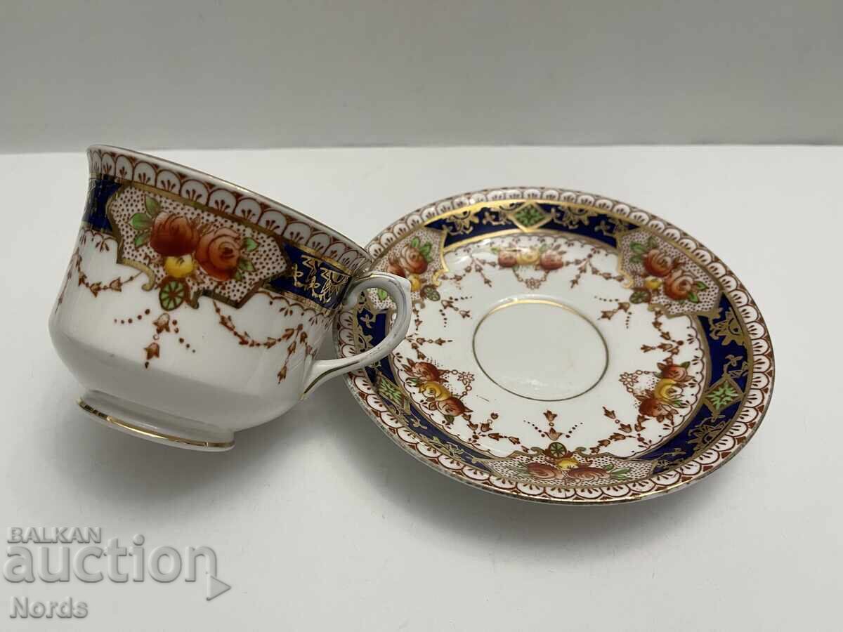 Доставка на Винтидж английски двоен сет за чай Доставка на Винтидж английски двоен сет за чай