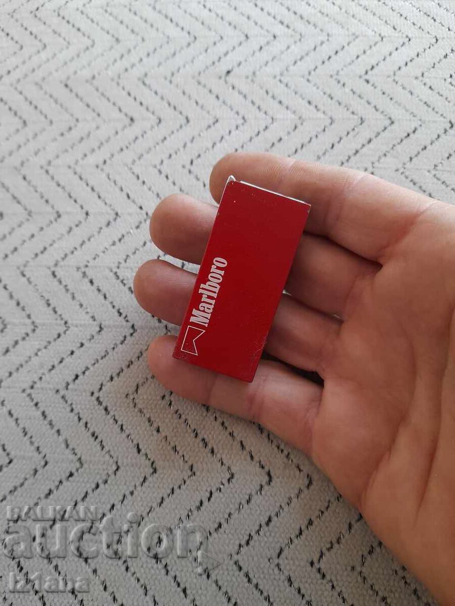 Стара запалка Marlboro с цена € 22.00 | 43.03 лв.
