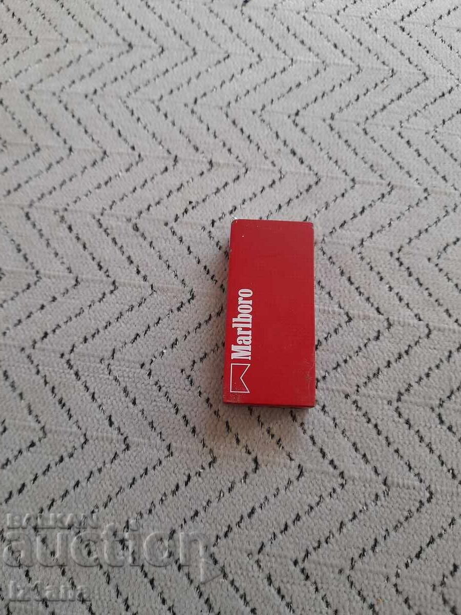 Стара запалка Marlboro