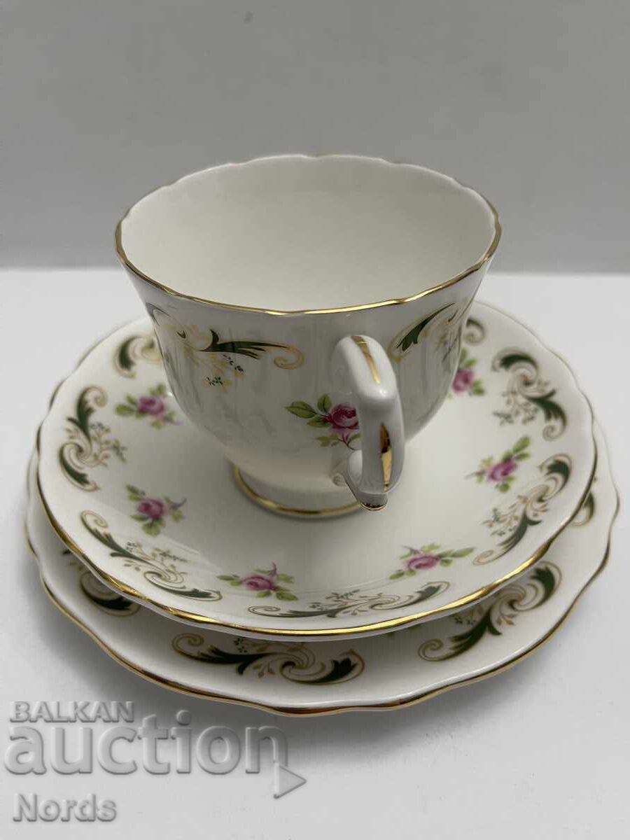 Δημοπρασία Staffordshir Αγγλικό σετ τριών τεμαχίων για τσάι