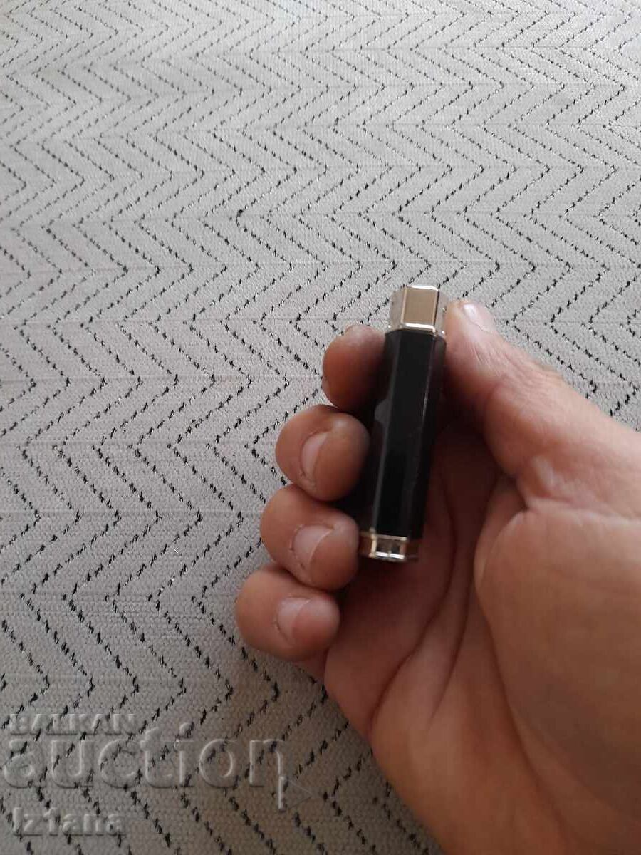 Licitație Brichetă veche Cowboy VW Licitație Brichetă veche Cowboy VW