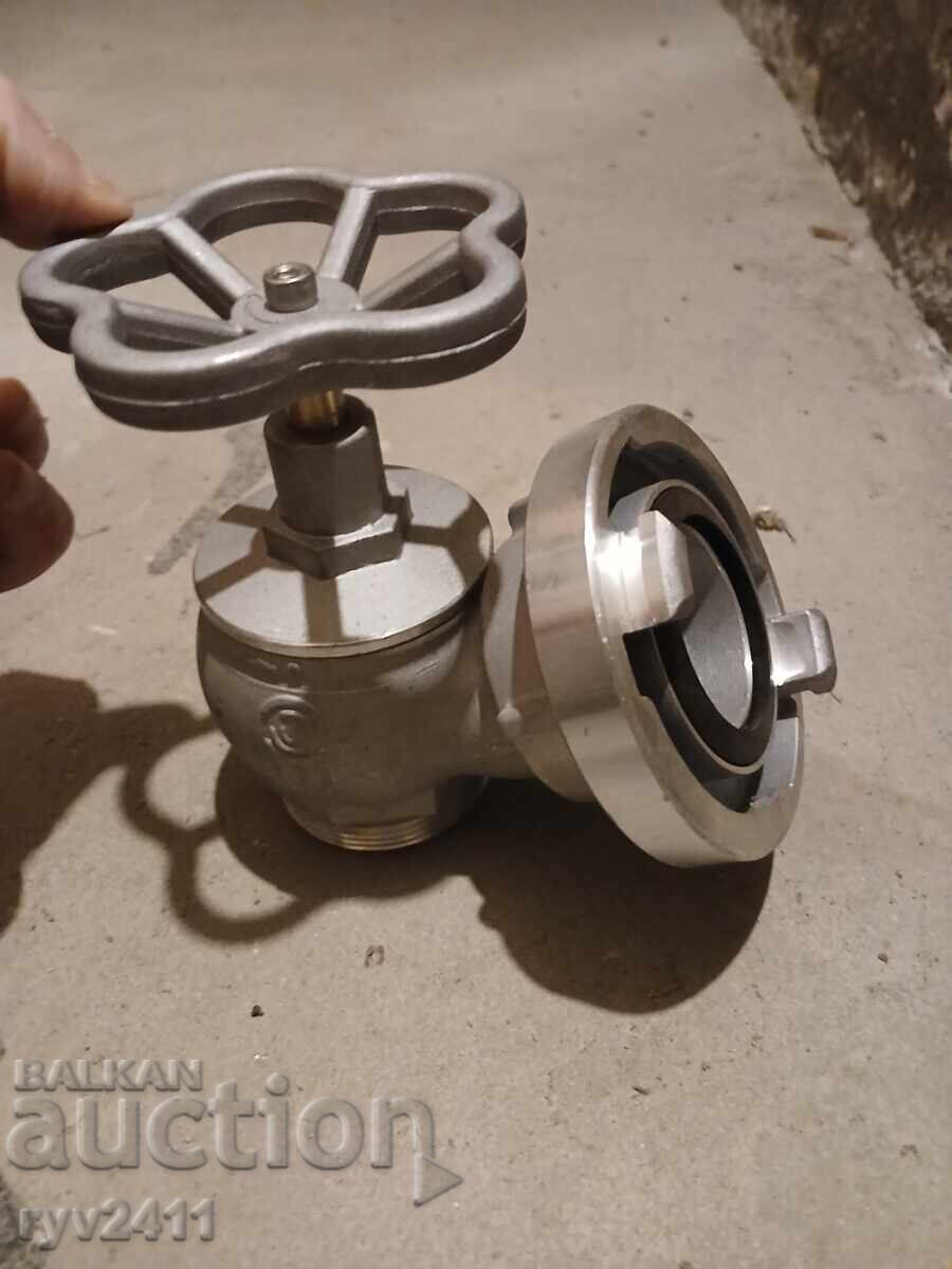 Пожарен кран 2” алуминиев (тип щорц) с цена € 11.60 | 22.69 лв.