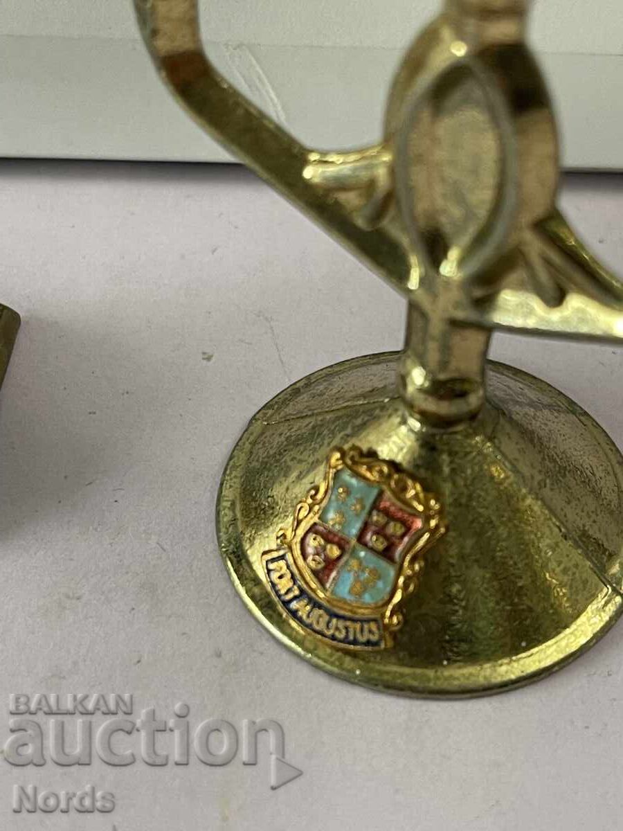 Παράδοση Μπρούτζινες Μινιατούρες