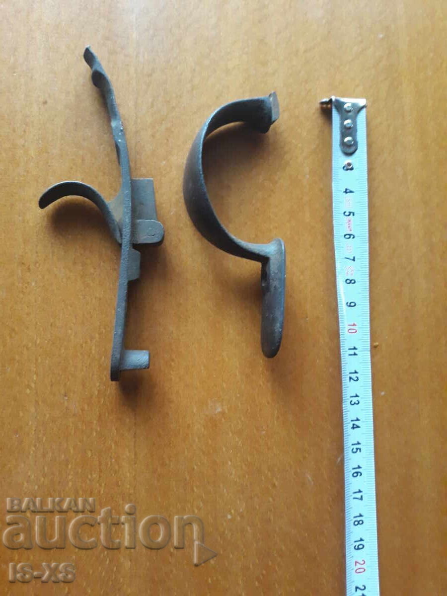 Grilă de declanșare și trăgaci