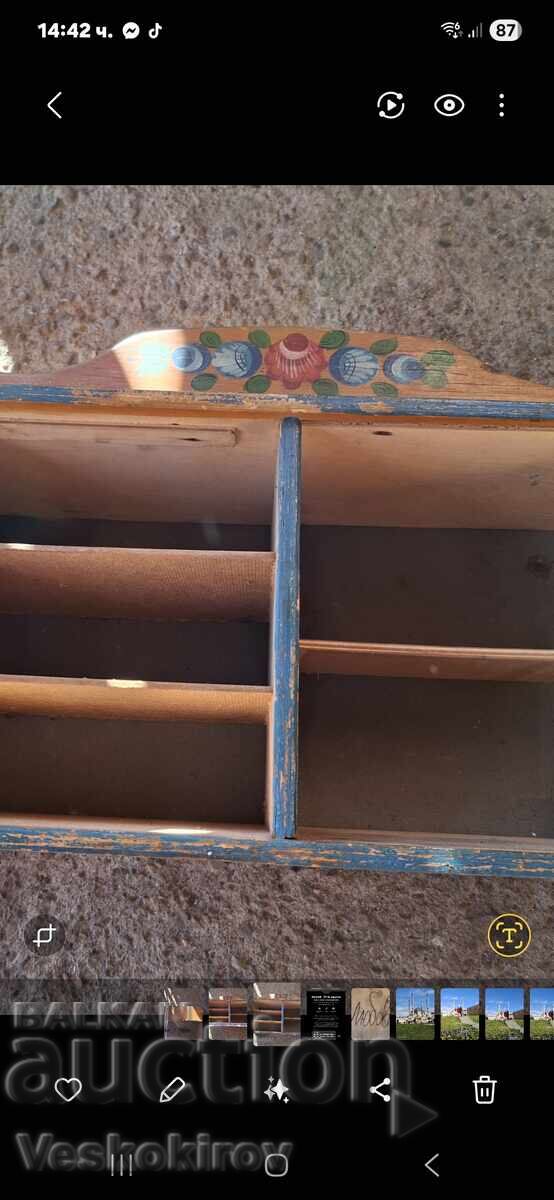 Livrarea Etajeră retro din lemn