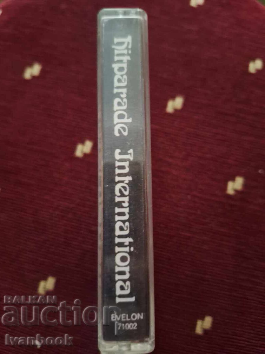 Аудио касета - Интернационален хитпарад с цена € 0.99 | 1.94 лв.