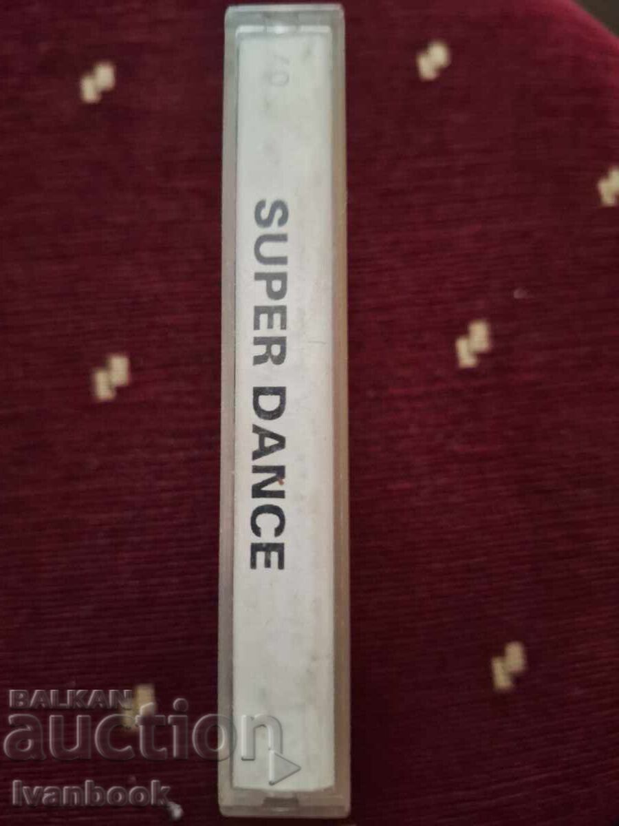 Caseta audio - Super dance cu preț € 0.99 | 1.94 BGN