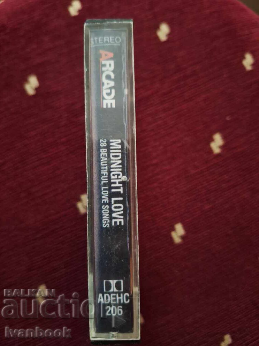 Аудио касета - Midnight love с цена € 0.99 | 1.94 лв.