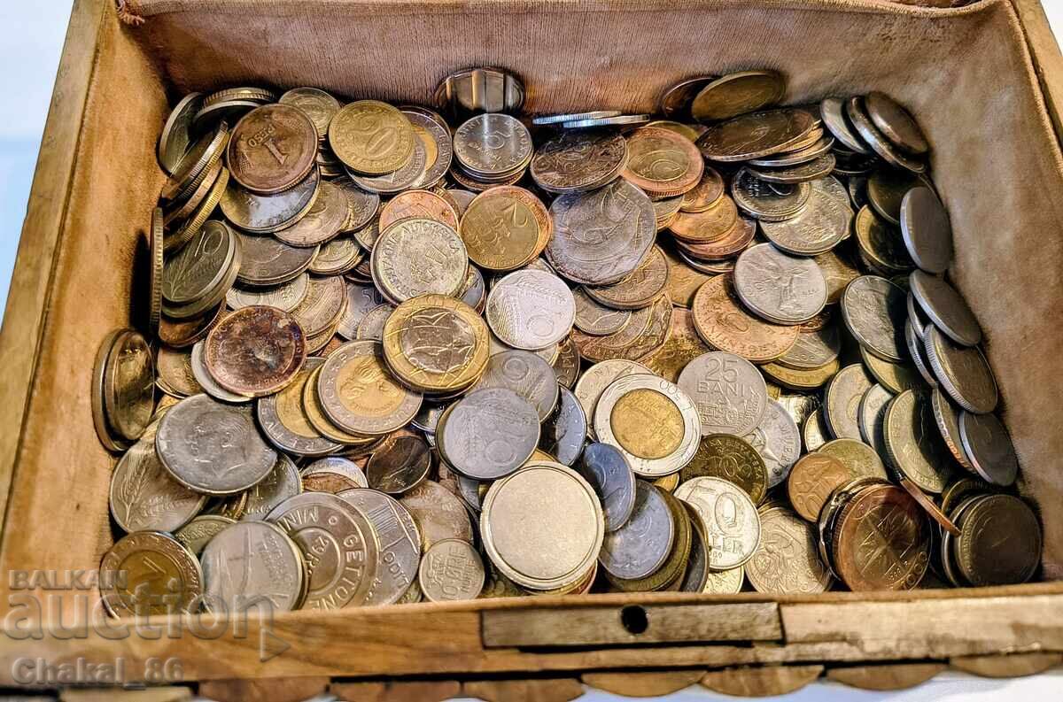 Πολλά μικτά νομίσματα! με τιμή € 1.50 | 2.93 BGN