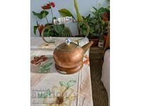 Τσαγιέρα με πορσελάνινο χερούλι