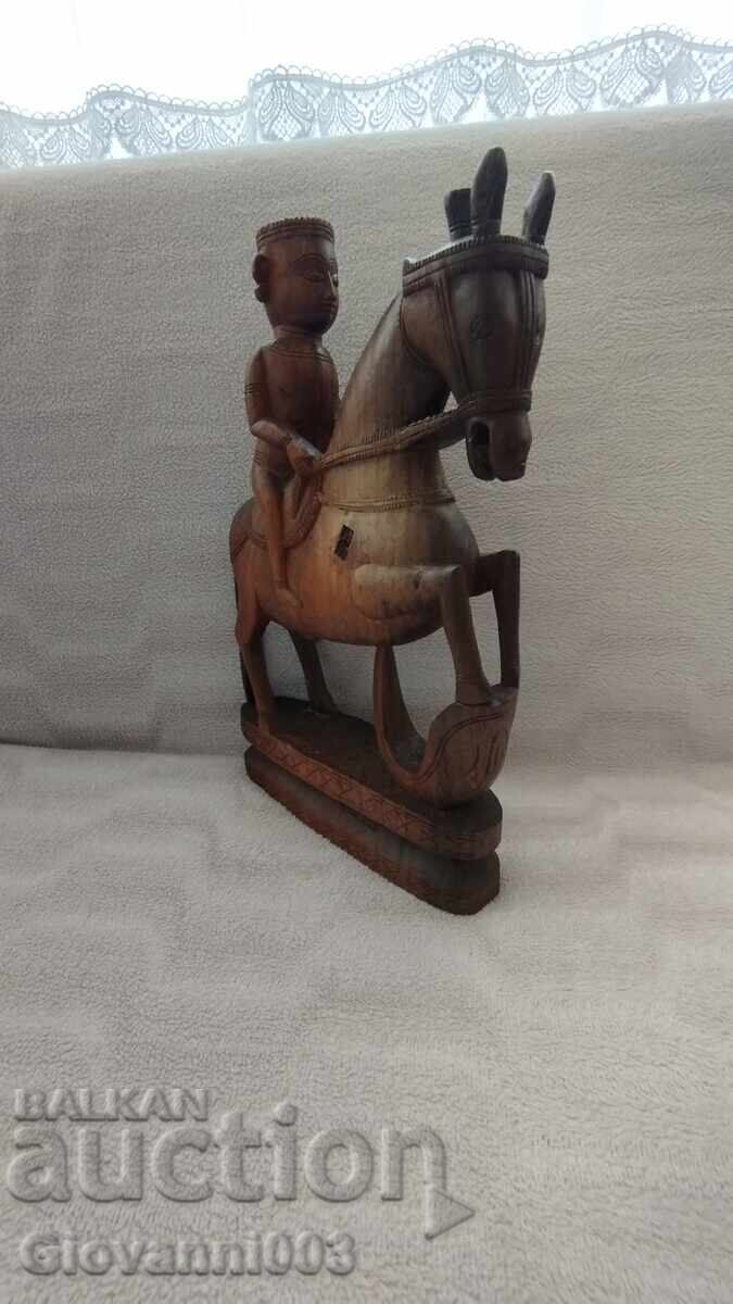 Licitație Figurină din lemn