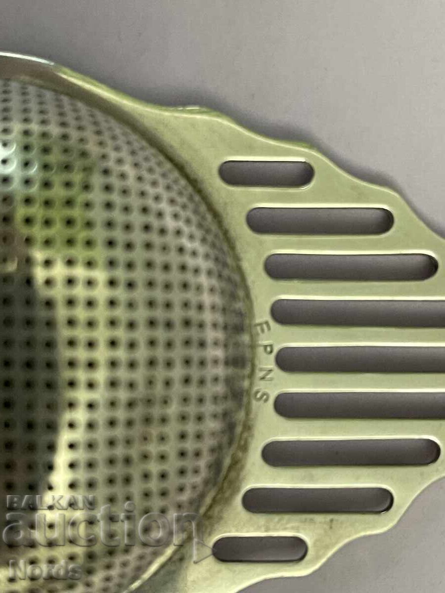 Аукцион Посребрена цедка с маркировка