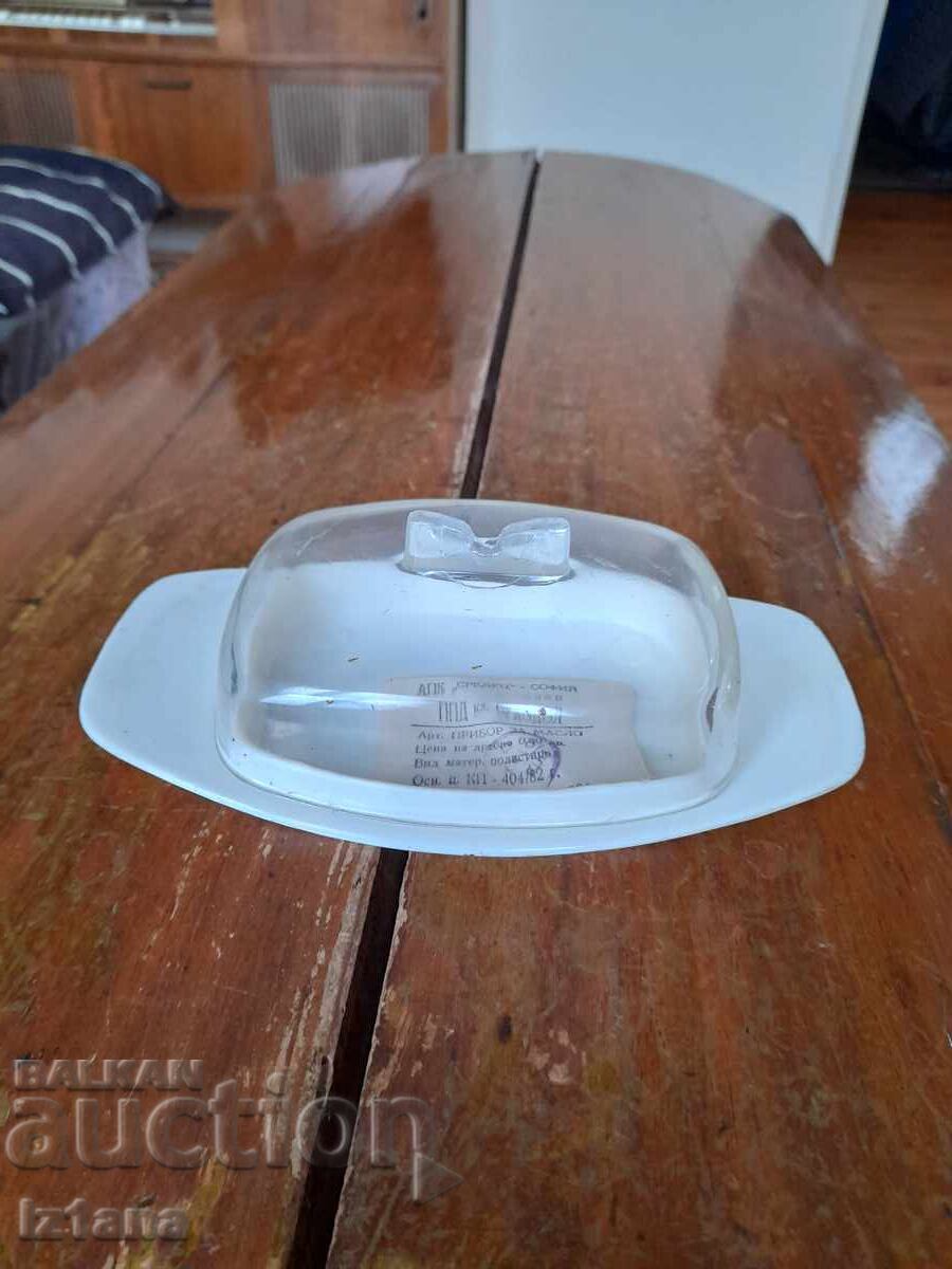 Cutie veche pentru unt