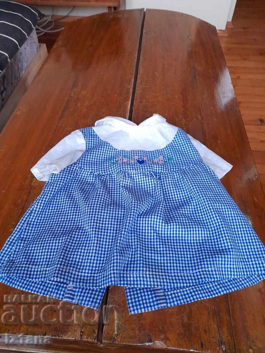 Доставка на Стара детска престилка