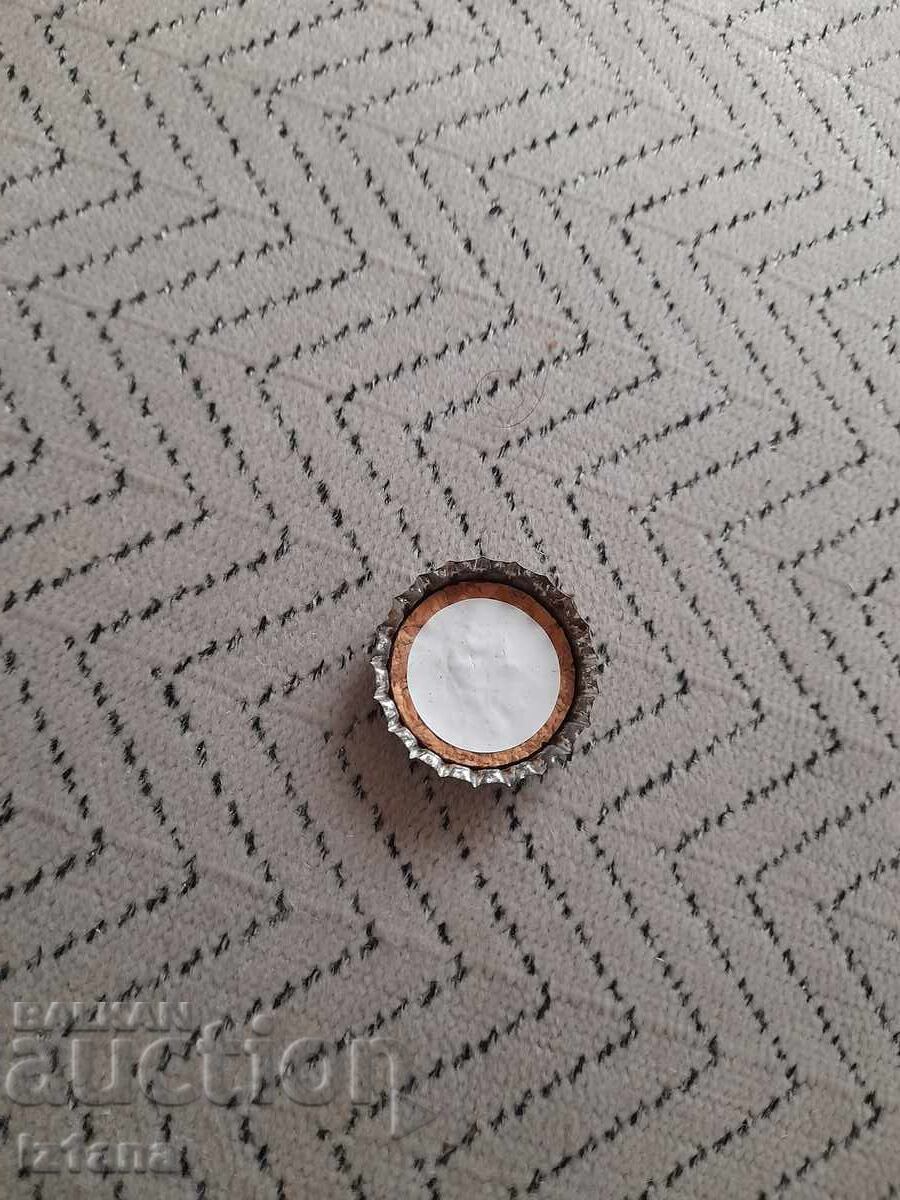 Παλιό καπάκι με τιμή € 4.00 | 7.82 BGN